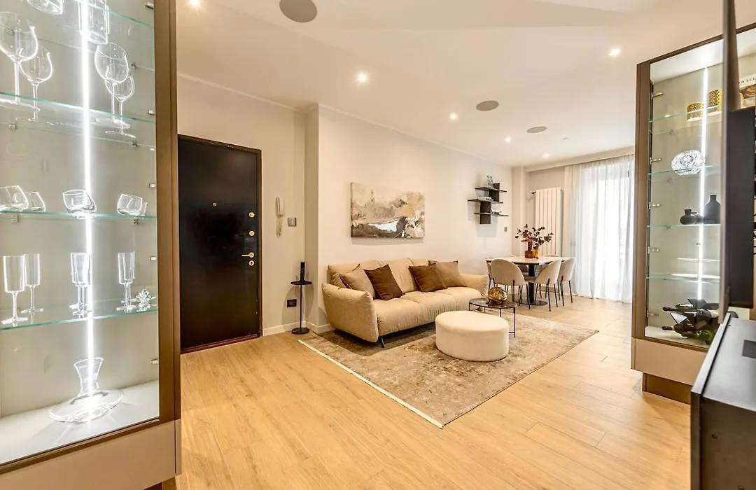 Luxurious Apartments In The Center Of Rome-1